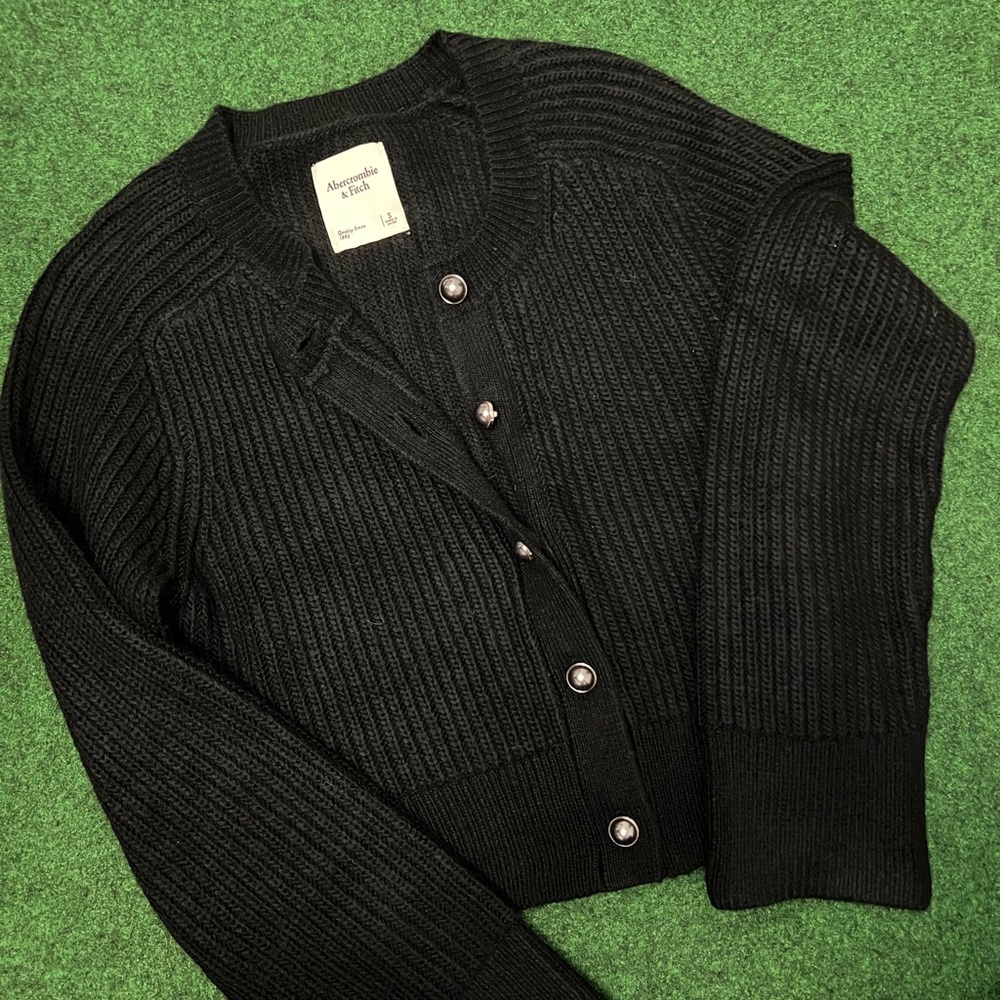 Crew Pearl Button Cardigan